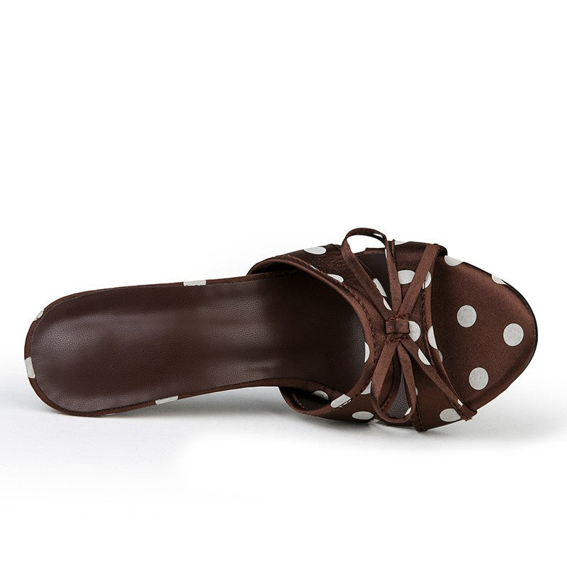 Elegant Cutout Mesh Sandals With A Bow Detail