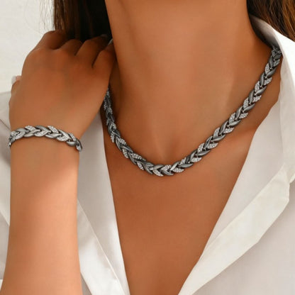 Diamond-encrusted Bracelet And Necklace Setluxury Lightweight And Premium
